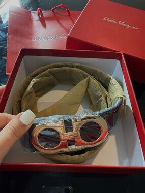 Luxury Black Leather Belt Gold Tone Statement Buckle Designer Style Unisex